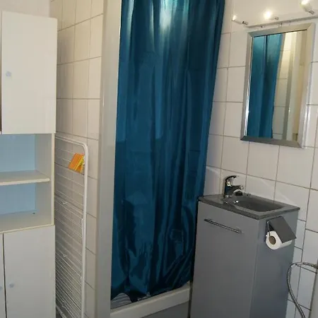 Appartement Les Locations De Lara Ii - T2 Lit Double&clic-clac Balcon Piscine Parking Privatif