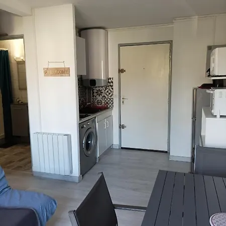 Les Locations De Lara Ii - T2 Lit Double&clic-clac Balcon Piscine Parking Privatif Appartement Agde